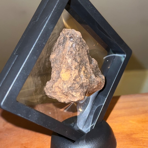 Meteorites - Picture 7 of 16